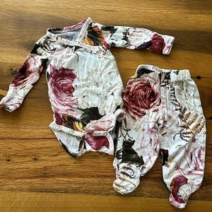 Posh Peanut Newborn Outfit